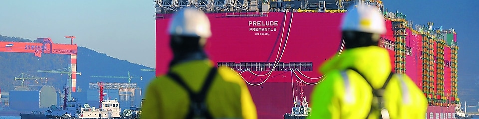 Dziewiczy rejs Prelude: wodowanie ogromnego kadłuba platformy